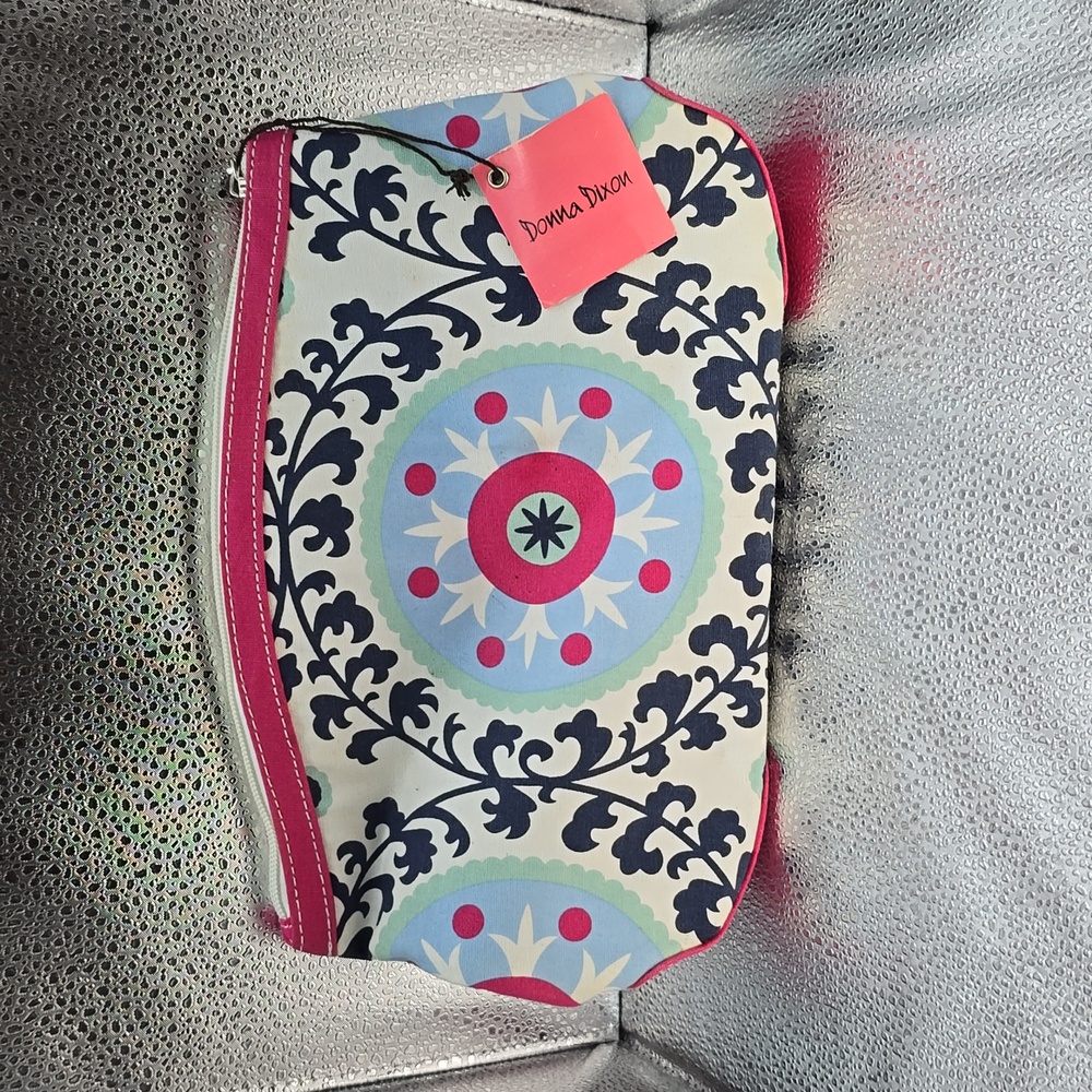 Donna Dixon Makeup Bag